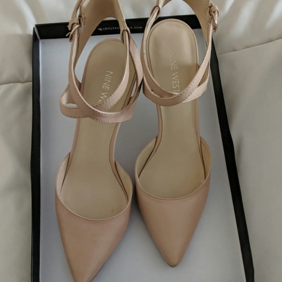 Nine West size 7 heels - Picture 3 of 4